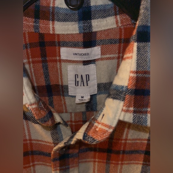 Men’s Gap Flannel Button Down - Picture 4 of 4